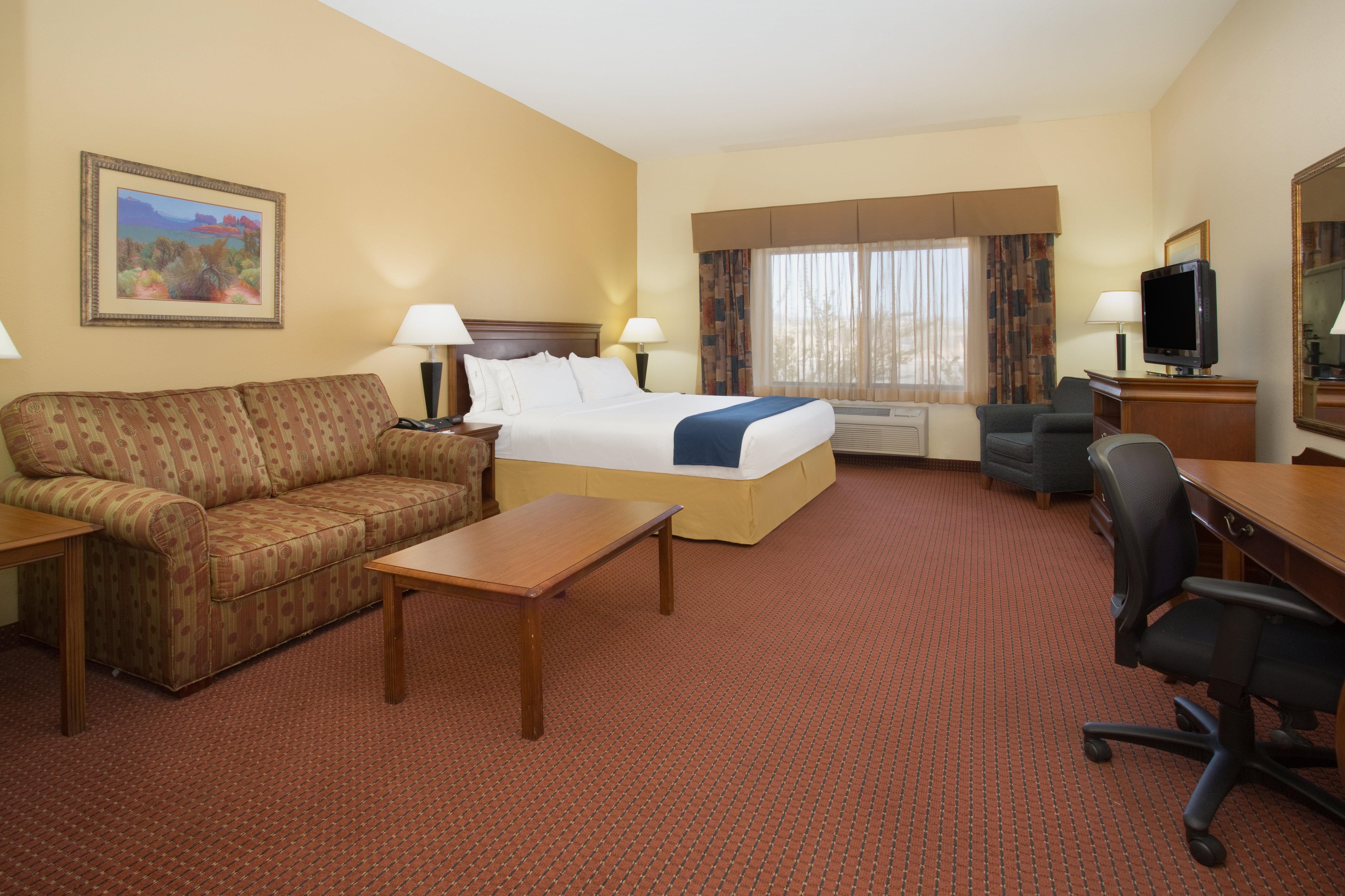 Holiday Inn Express Hotel & Suites Las Vegas By Ihg Exterior photo