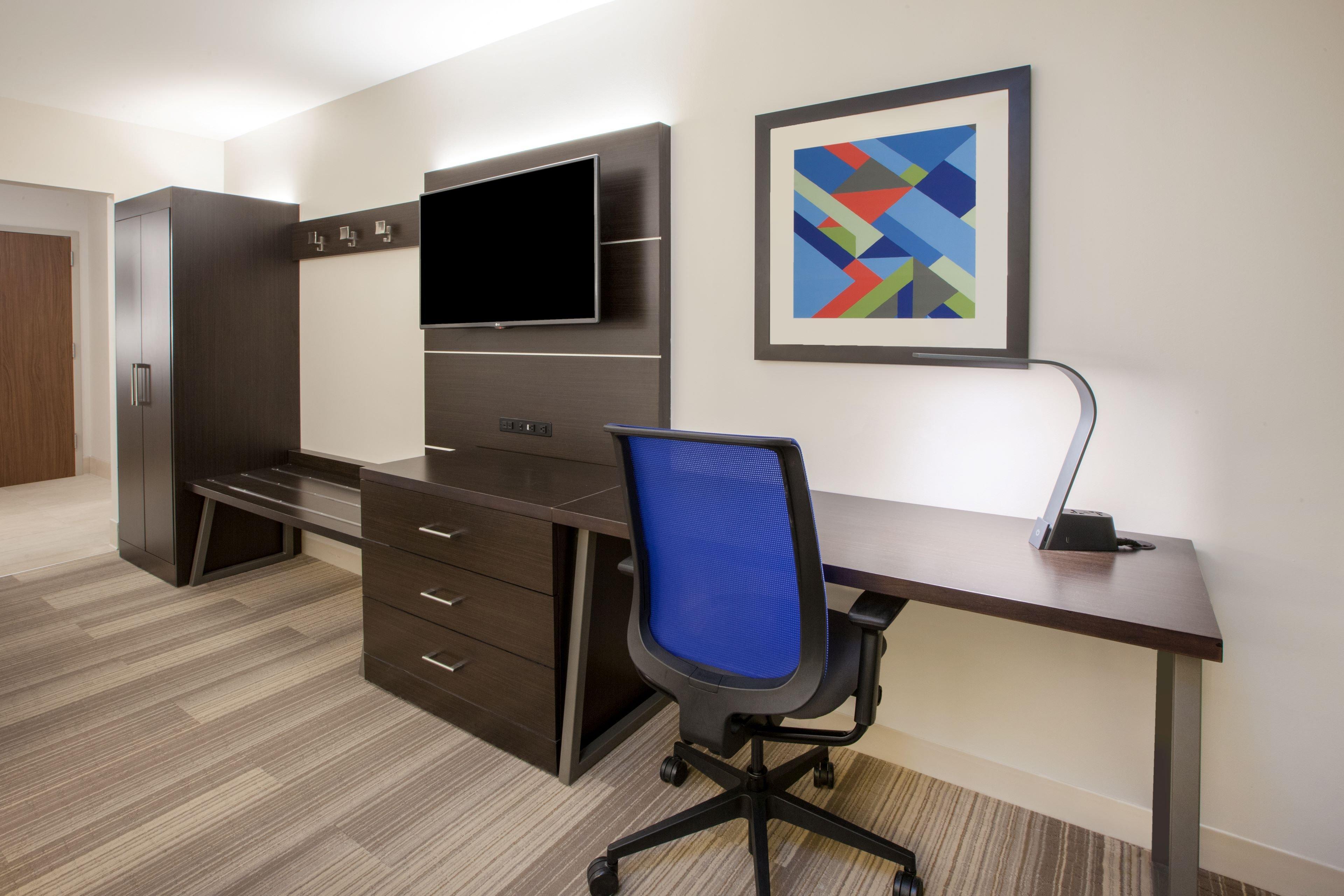 Holiday Inn Express Hotel & Suites Las Vegas By Ihg Exterior photo