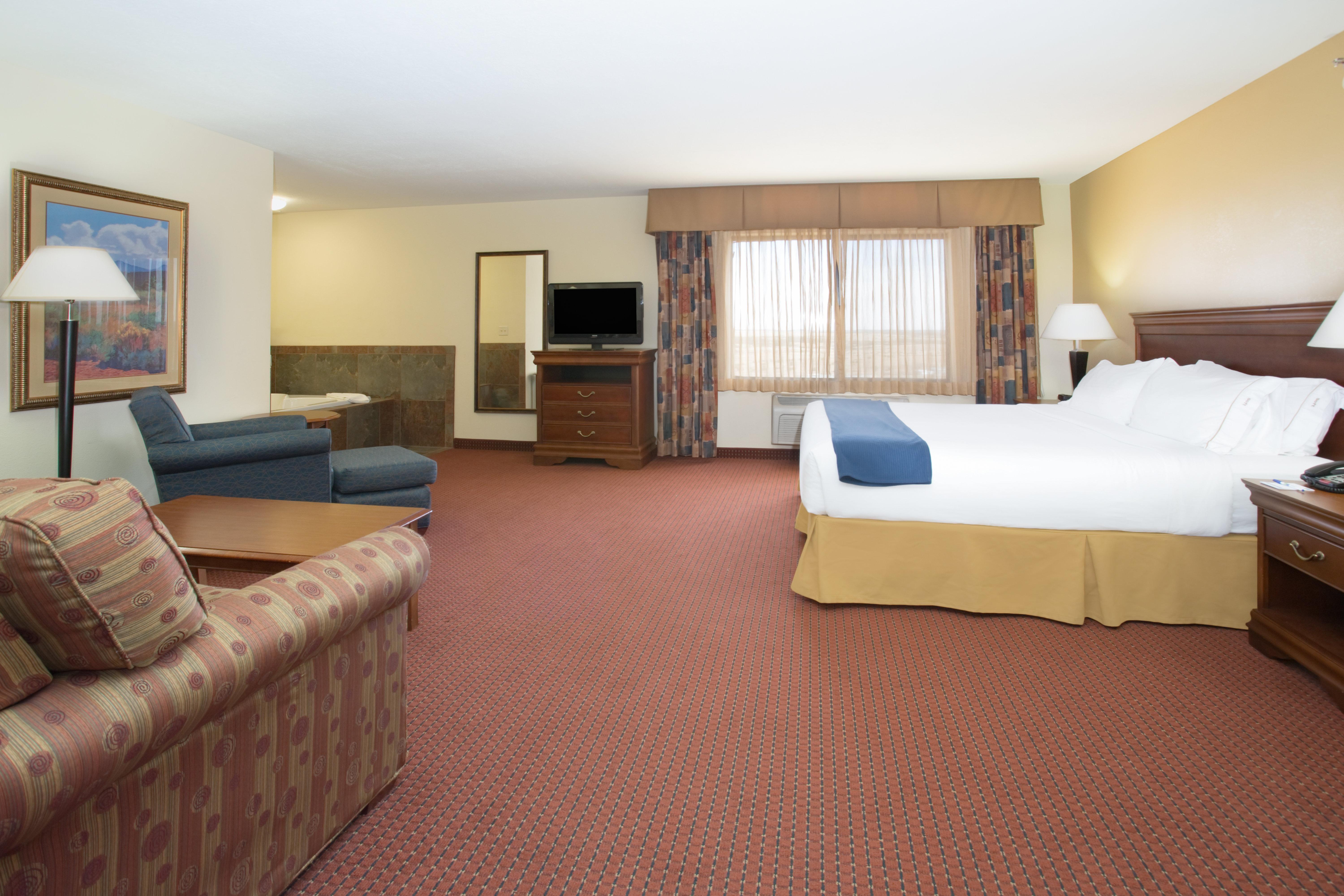 Holiday Inn Express Hotel & Suites Las Vegas By Ihg Exterior photo